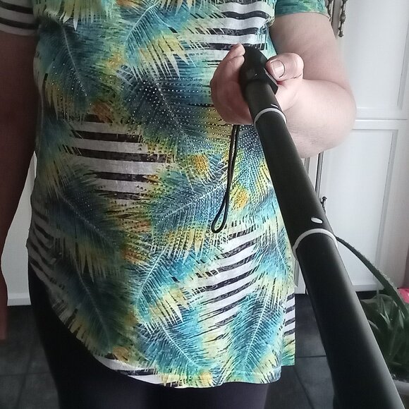 northern reflection short sleeves top green & white  with front shiny sparko L - Picture 3 of 4